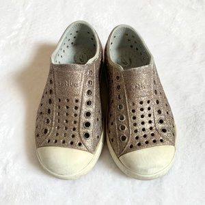 Native Metallic Bling. Size 9